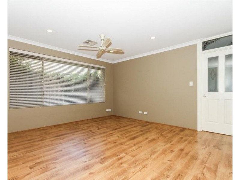 4 Akera Close, Hillarys WA 6025