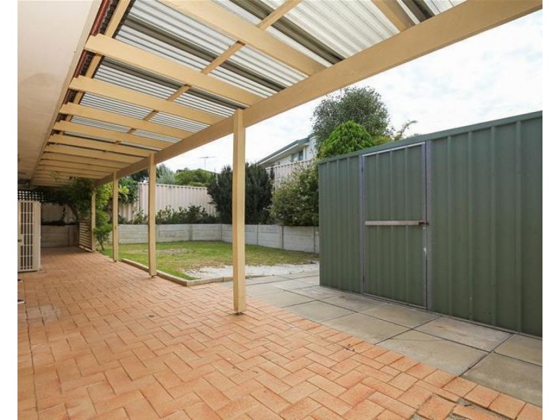 4 Akera Close, Hillarys WA 6025