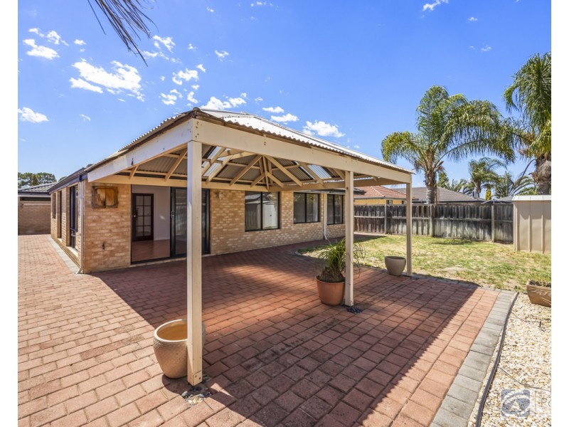 57 San Lorenzo Boulevard, Ellenbrook WA 6069