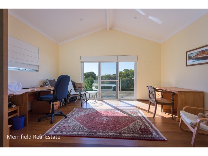 9 Griffiths Street, Collingwood Park WA 6330