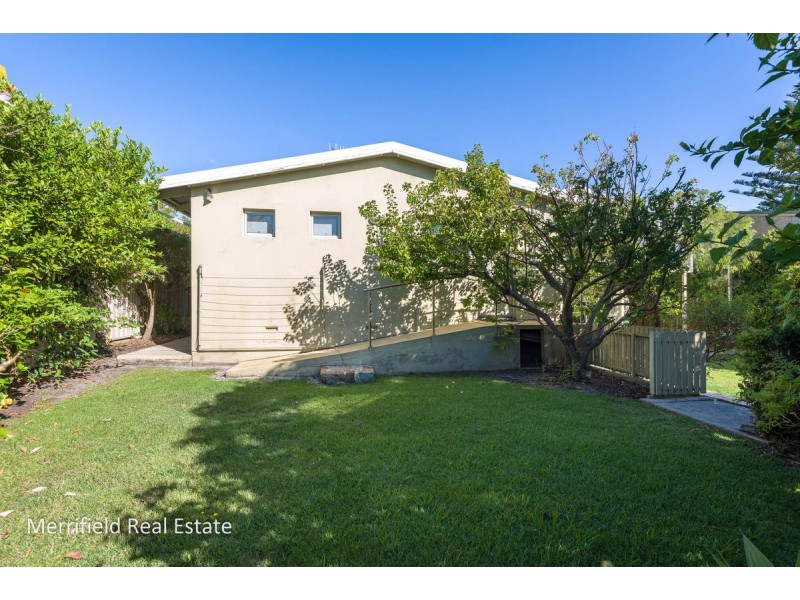 9 Griffiths Street, Collingwood Park WA 6330