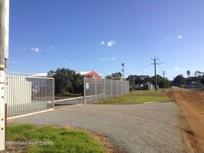 7 Stirling Street, Robinson WA 6330