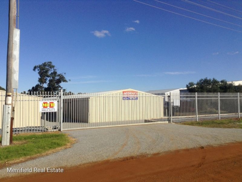 7 Stirling Street, Robinson WA 6330