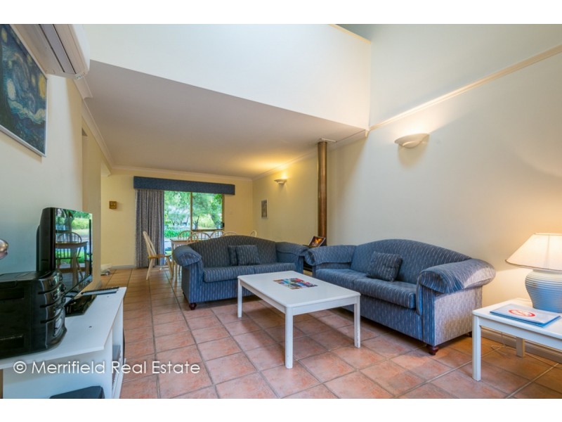 12/21 Adelaide Crescent, Middleton Beach WA 6330