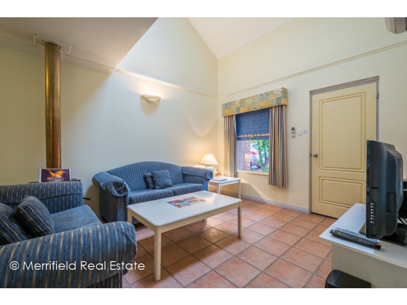 12/21 Adelaide Crescent, Middleton Beach WA 6330