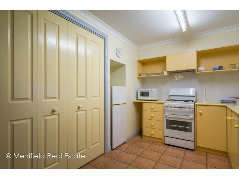 12/21 Adelaide Crescent, Middleton Beach WA 6330