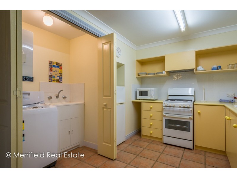 12/21 Adelaide Crescent, Middleton Beach WA 6330