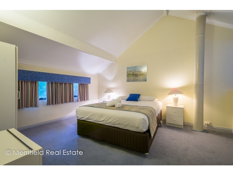 12/21 Adelaide Crescent, Middleton Beach WA 6330