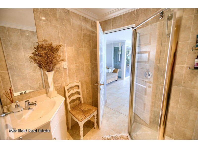 56 Greenshields Street, Mira Mar WA 6330