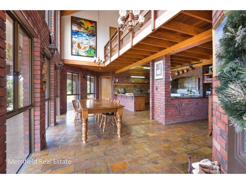 71 Diamond Street, Little Grove WA 6330