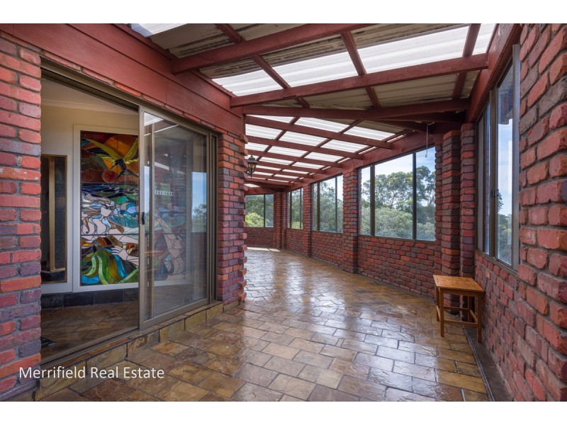 71 Diamond Street, Little Grove WA 6330