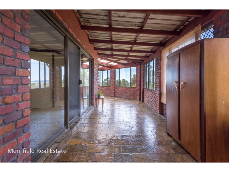 71 Diamond Street, Little Grove WA 6330