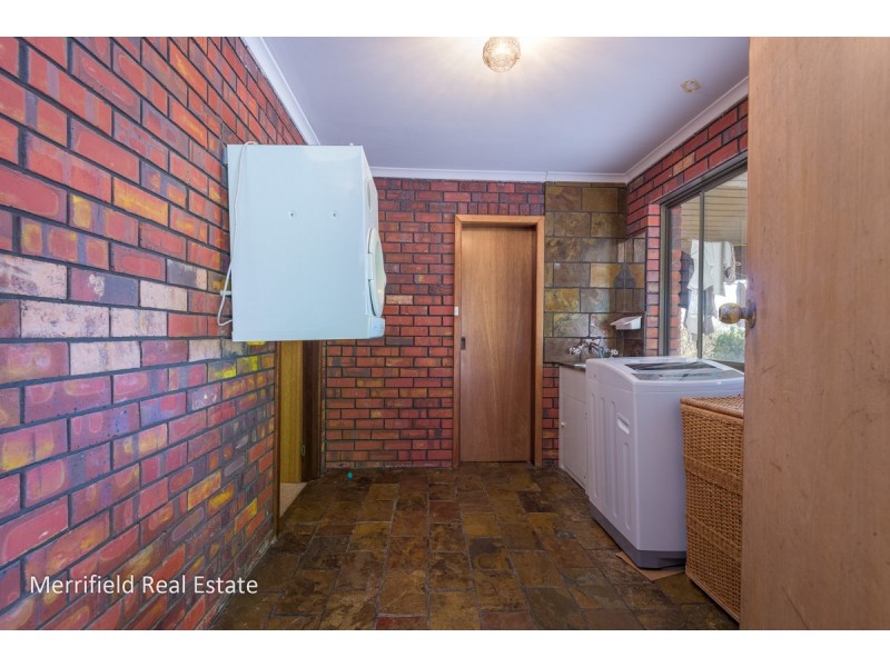 71 Diamond Street, Little Grove WA 6330