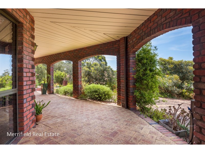 71 Diamond Street, Little Grove WA 6330