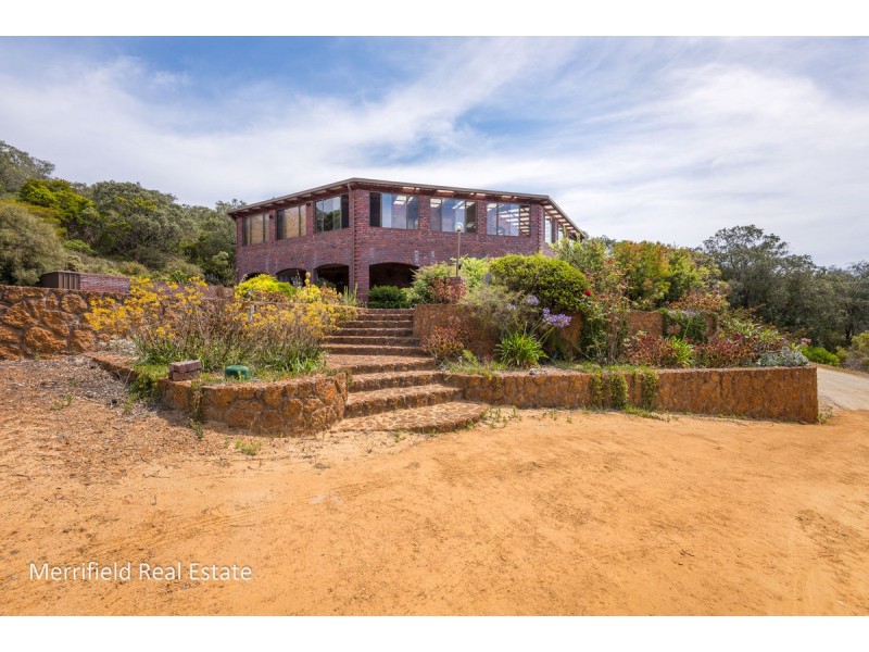 71 Diamond Street, Little Grove WA 6330