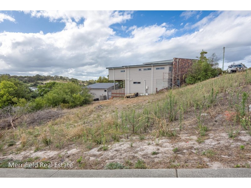 39 Premier Circle, Spencer Park WA 6330