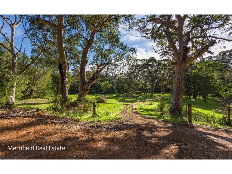 96 Shapland Road, Youngs Siding WA 6330