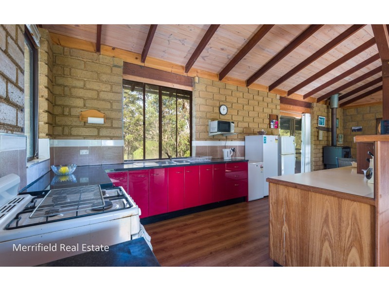 96 Shapland Road, Youngs Siding WA 6330