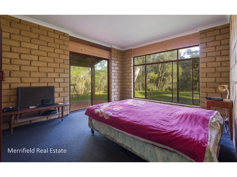 96 Shapland Road, Youngs Siding WA 6330