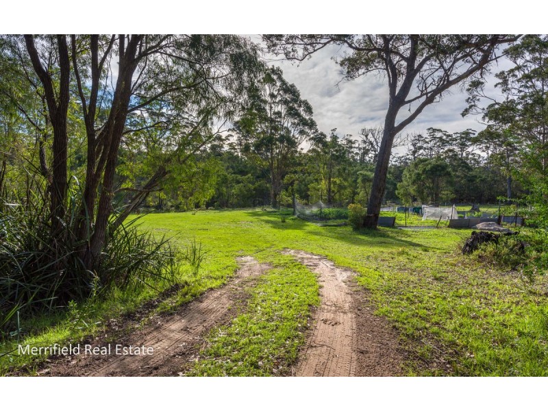 96 Shapland Road, Youngs Siding WA 6330