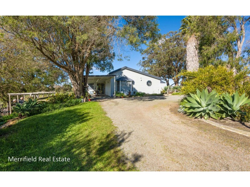 79 Robinson Road, Robinson WA 6330