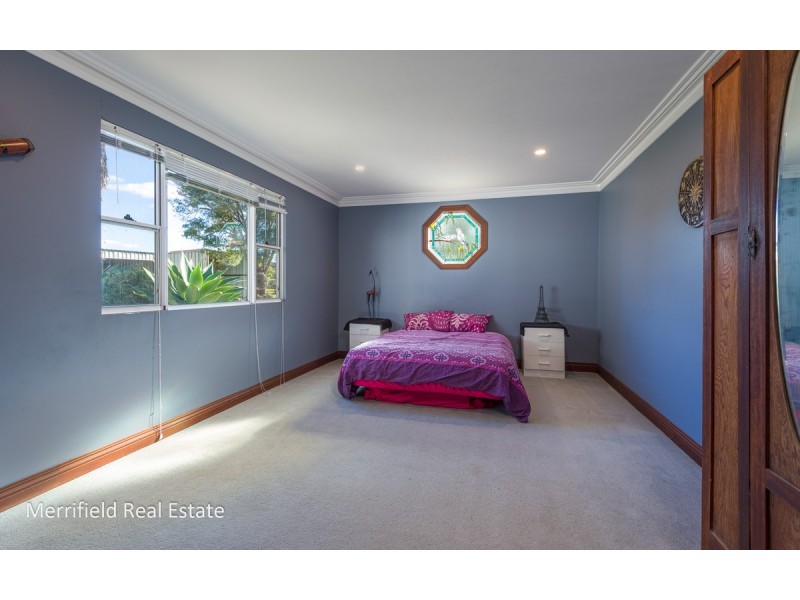 79 Robinson Road, Robinson WA 6330