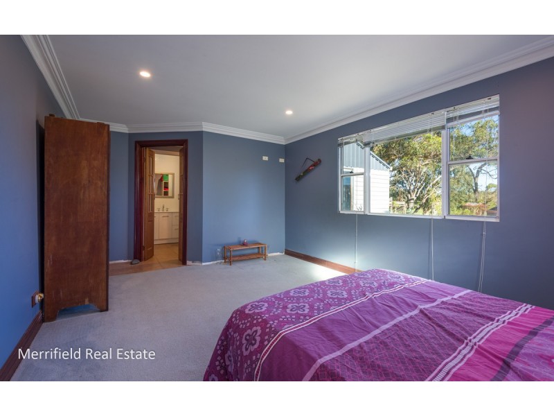 79 Robinson Road, Robinson WA 6330