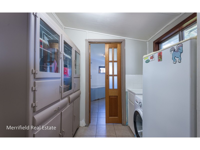 79 Robinson Road, Robinson WA 6330