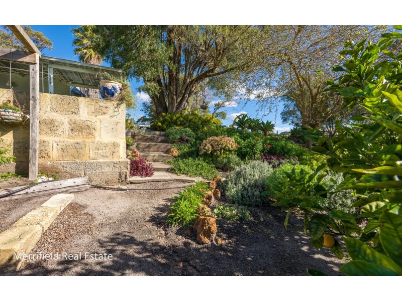 79 Robinson Road, Robinson WA 6330