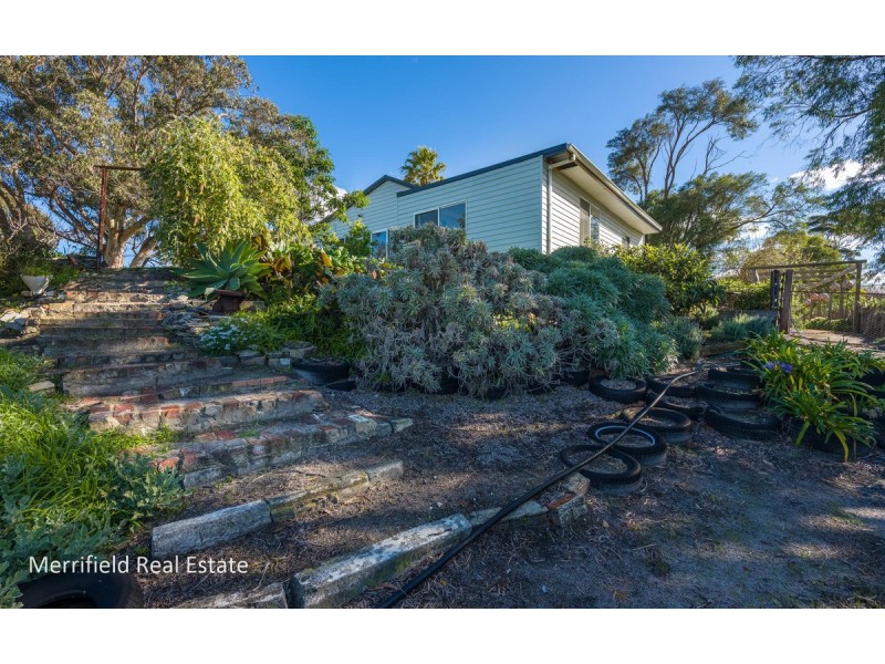 79 Robinson Road, Robinson WA 6330