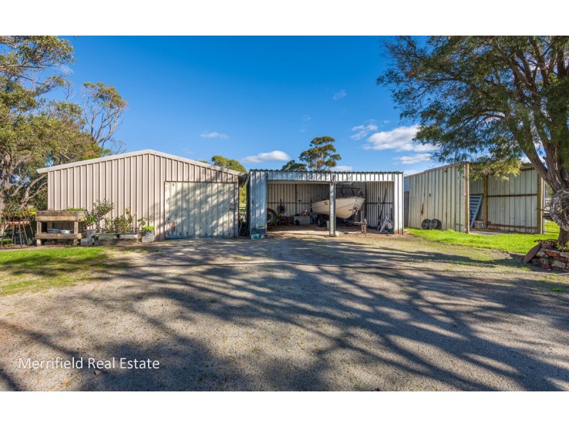 79 Robinson Road, Robinson WA 6330