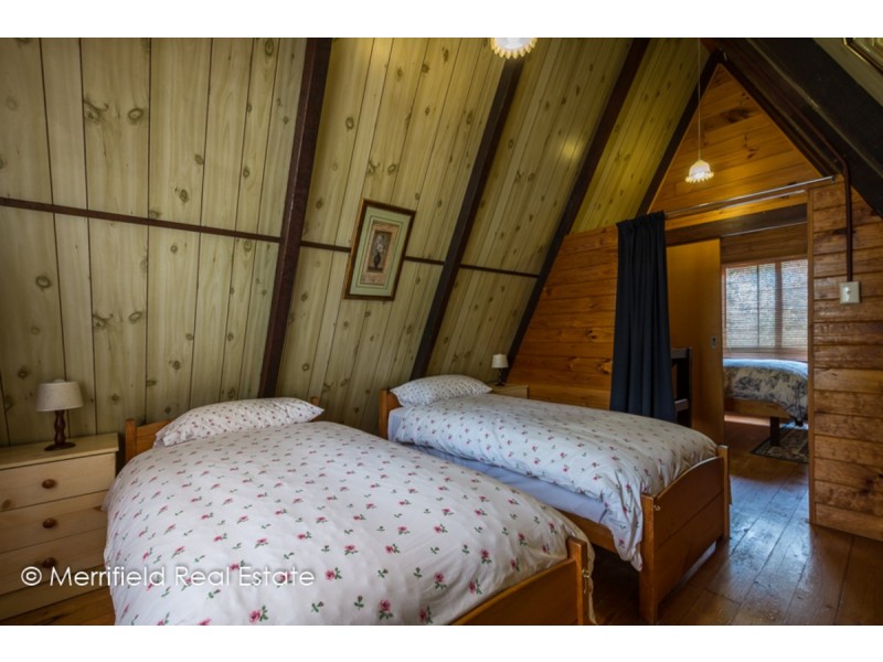 3 Bolganup Road, Porongurup WA 6324