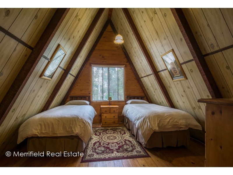 3 Bolganup Road, Porongurup WA 6324