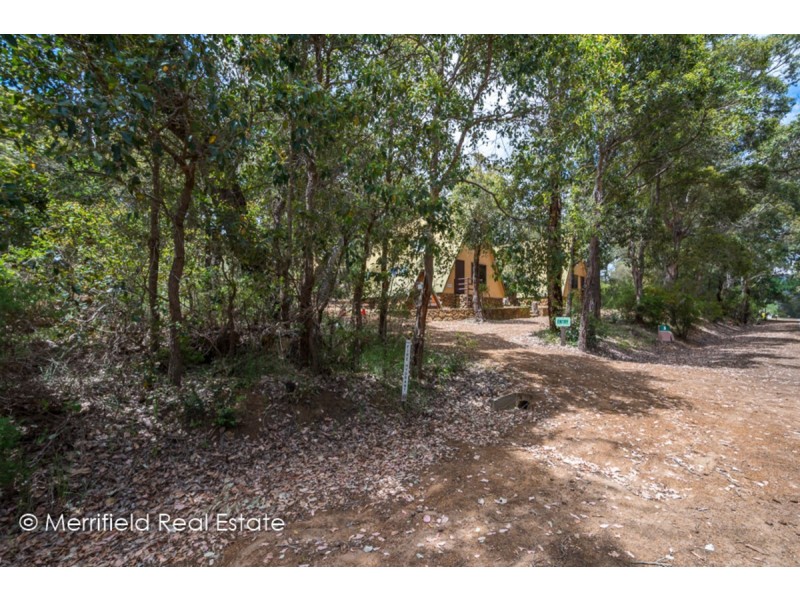 3 Bolganup Road, Porongurup WA 6324