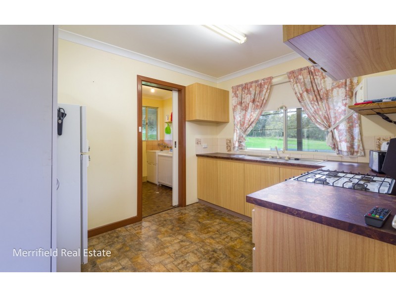 34 Elphinstone Road, Mount Elphinstone WA 6330