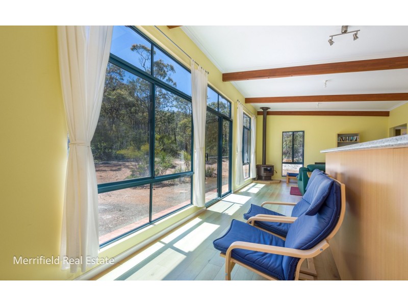 45 Mira Flores Avenue, Porongurup WA 6324