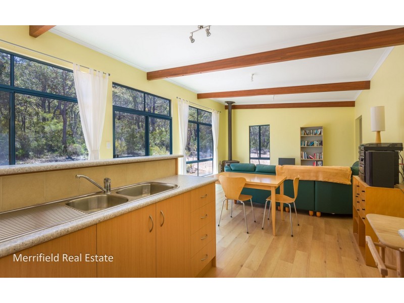 45 Mira Flores Avenue, Porongurup WA 6324