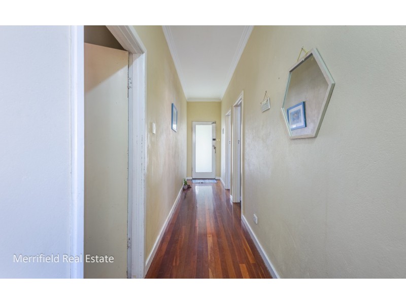 26 Katoomba Street, Orana WA 6330