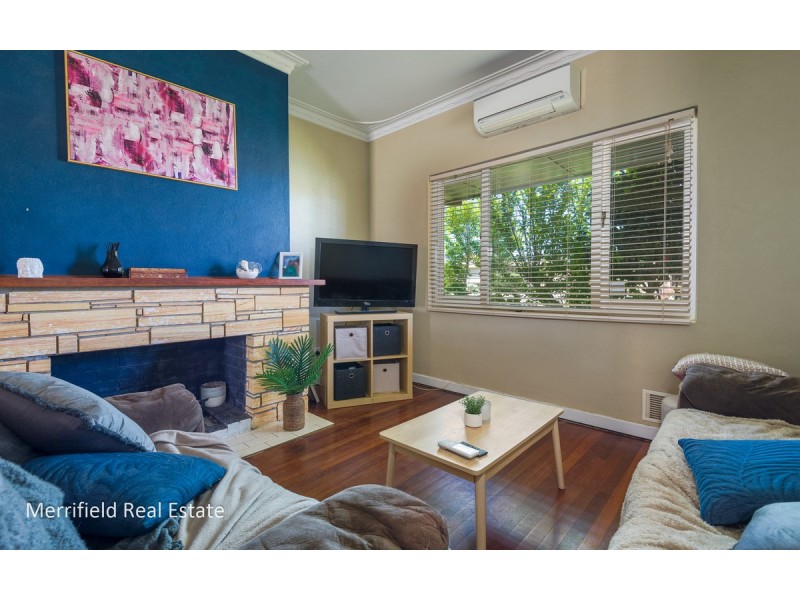 26 Katoomba Street, Orana WA 6330