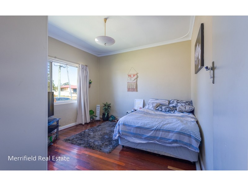 26 Katoomba Street, Orana WA 6330