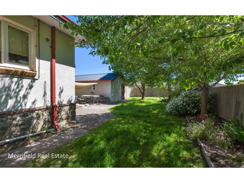 26 Katoomba Street, Orana WA 6330