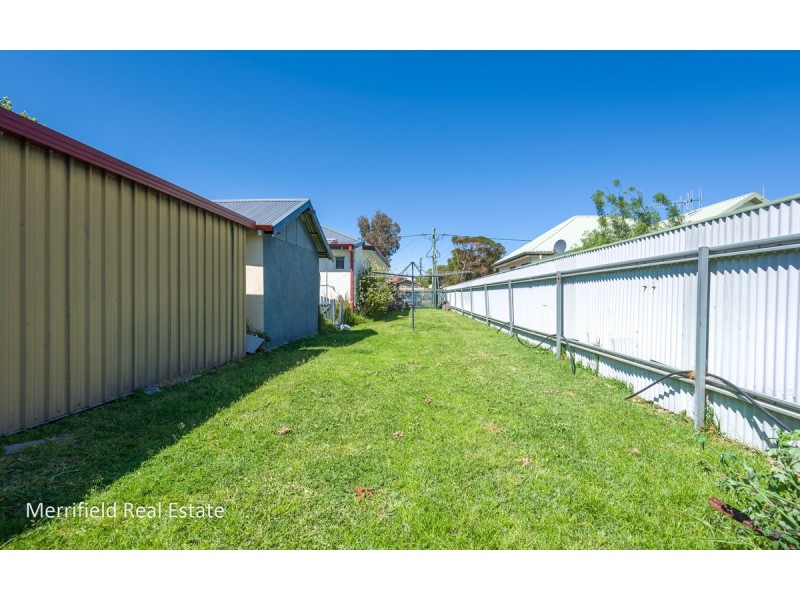 26 Katoomba Street, Orana WA 6330