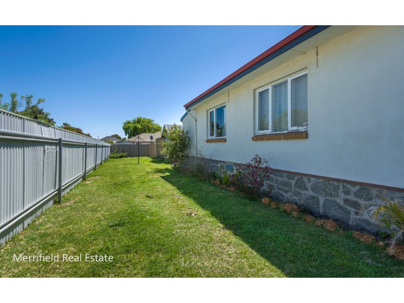 26 Katoomba Street, Orana WA 6330