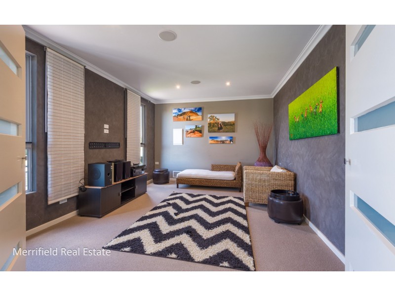 17 Lion Street, Mount Melville WA 6330