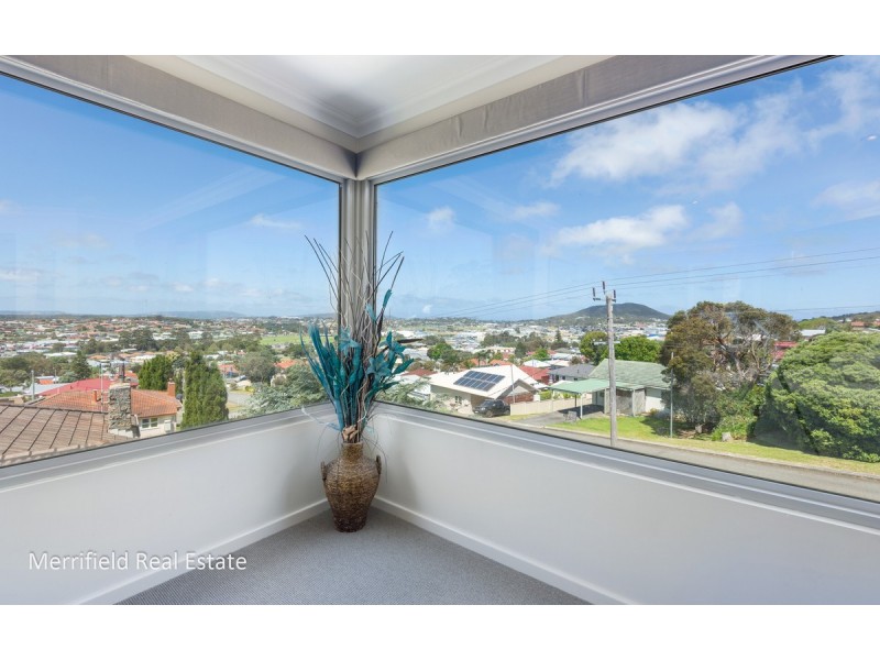 17 Lion Street, Mount Melville WA 6330