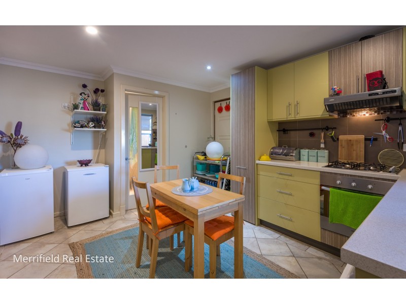 17 Lion Street, Mount Melville WA 6330