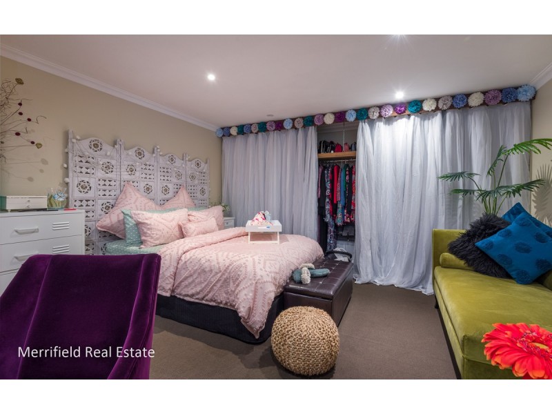 17 Lion Street, Mount Melville WA 6330