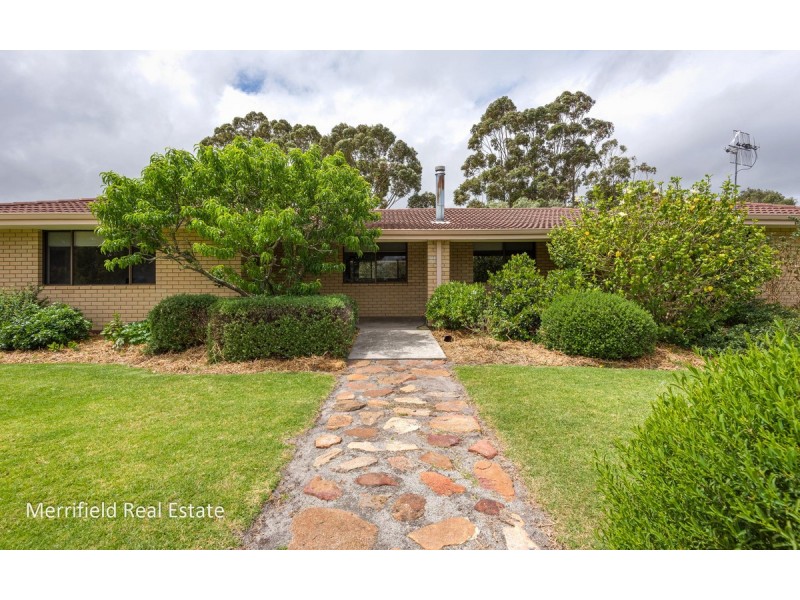 15 Alison Parade, Bayonet Head WA 6330