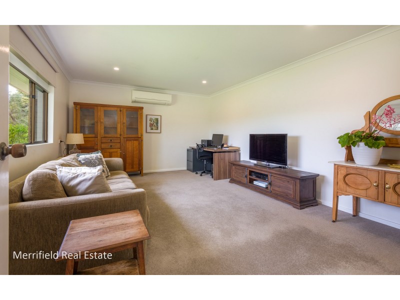 15 Alison Parade, Bayonet Head WA 6330