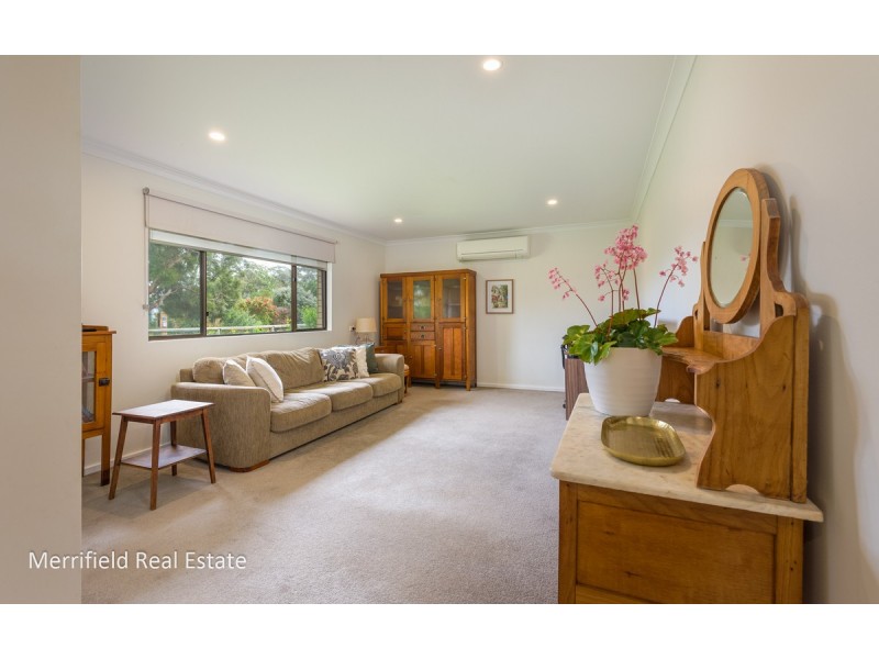 15 Alison Parade, Bayonet Head WA 6330